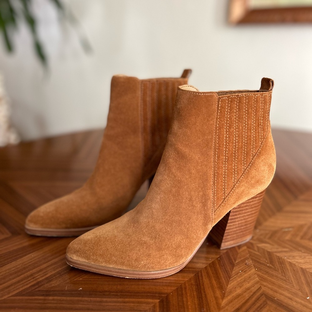Marc Fisher Alva boots